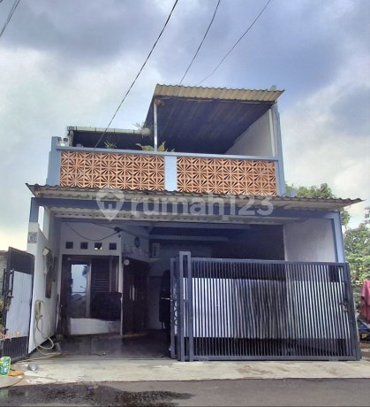 Murah Rumah Mewah 2 LT Furnished di Komplek Pondok Bambu Jaktim Murah Rumah Mewah 2 LT Furnished di Komplek Pondok Bambu Jaktim