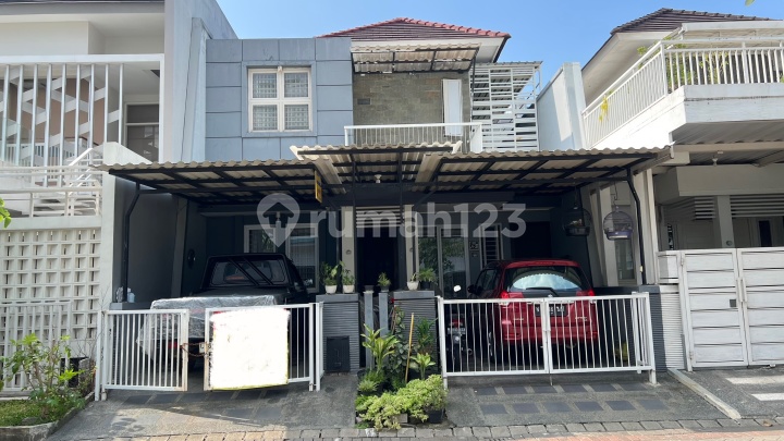 Rumah 2 Lantai di Pakuwon City SHM Selangkah ke Pakuwon City Mall