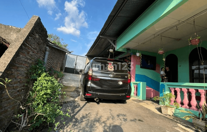 Rumah Lama Luas dan Murah di Sri Rejeki Semarang Barat, Semarang