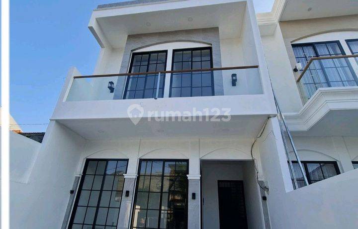 Murah Rp.2 Milyar-an Rumah Dijual The Greenlake Citraland Surabaya Dekat Pakuwon Indah, Royal Residence, Dian Istana, Wisata Bukit Mas