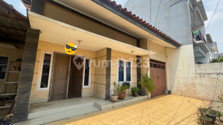 M Dijual Rumah Tinggal Luas 298M² Cengkareng Indah Jakarta Barat