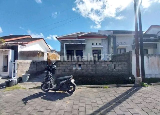 For Sale 2-Bedroom House In Beranda Bukit Housing