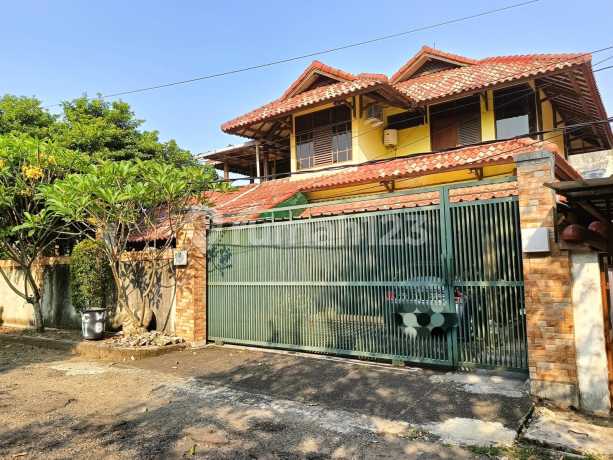 Rumah Besar Dekat Kampus Pamulang Rumah Besar Dekat Kampus Pamulang