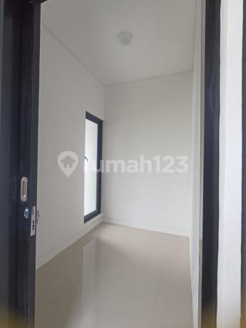 Rumah 2lt Ada Private Balkon di Griya Hati Hijau Candi Sidoarjo