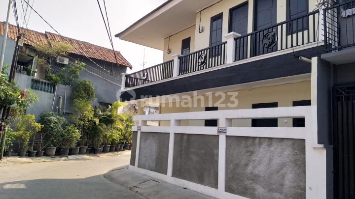 Dijual murah, kostan baru jadi di karang tengah permai