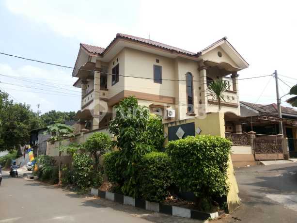 Rumah Cantik Hook LT 200 M² di Komplek Jatibening 1 Rumah Cantik Hook LT 200 M² di Komplek Jatibening 1