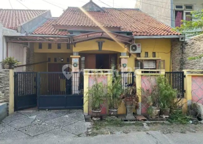 Asri House in Griya Bintara Indah Near Pondok Kopi