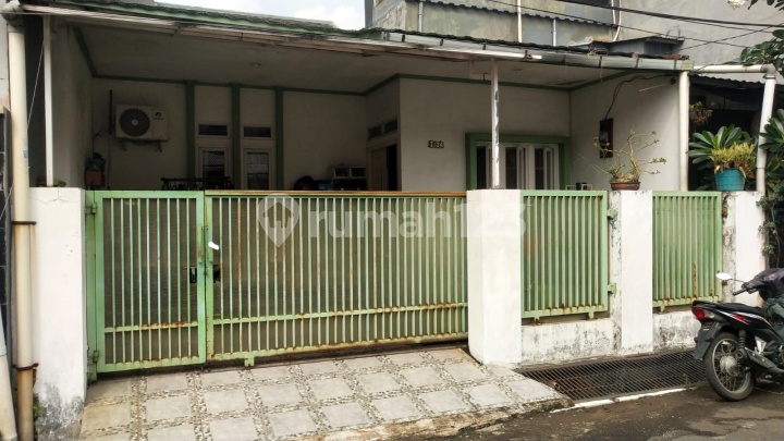 Rumah LT 90 M² di Griya Bintara Indah Dekat ke Stasiun KRL Cakung Rumah LT 90 M² di Griya Bintara Indah Dekat ke Stasiun KRL Cakung