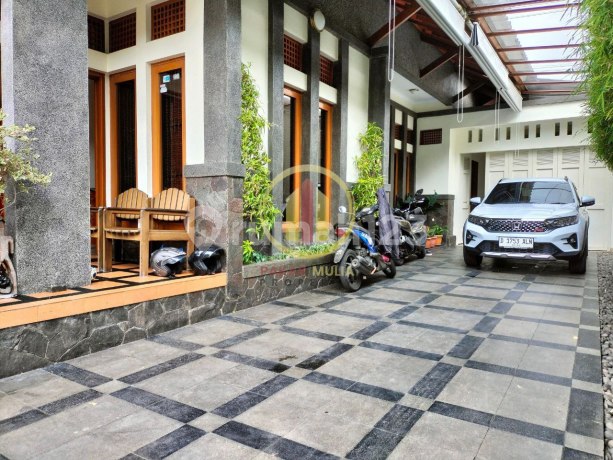 Dijual Rumah Cantik Layout Open Space di Cigadung Bandung
