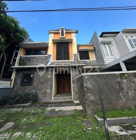 For Quick Sale House in Buah Batu Regency Complex Bandung