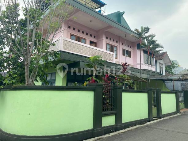 For Sale Ready-to-Live Hook House in Kembar Bandung