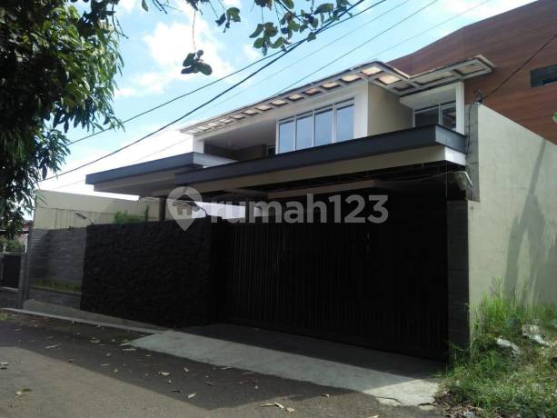 Dijual Rumah Lux 3 Lantai Mininalis Full Furnished Di Cipaku Indah Setiabudi Bandung