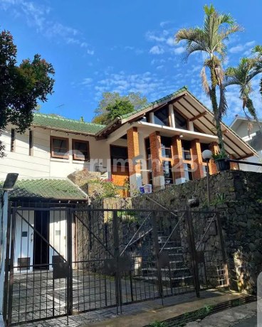 Dijual Rumah Villa Siap Huni Di Dago Giri Bandung Dijual Rumah Villa Siap Huni Di Dago Giri Bandung