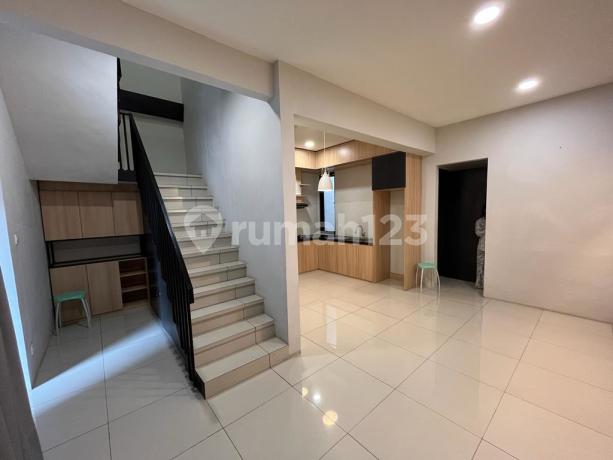 Rumah Bagus Semi Furnished Perum Villa Mutiara Ciputat