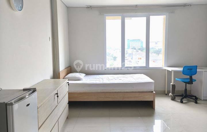 JUAL RUGI TERMURAH Apartment Type Studio Semi Furnished Siap Huni Beverly 90210 Gading Serpong