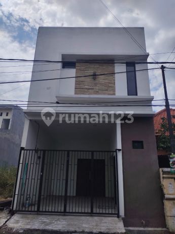 For Sale New 2-Story House Near Graha Ykp Pandugo Rungkut