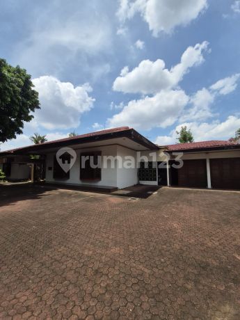 Rumah Diatas 3000 M2 Area Jakarta Selatan Rumah Diatas 3000 M2 Area Jakarta Selatan