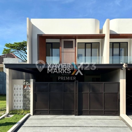 Rumah Premium baru minimalis modern di jalan boulevard Araya Golf Malang Rumah Premium baru minimalis modern di jalan boulevard Araya Golf Malang