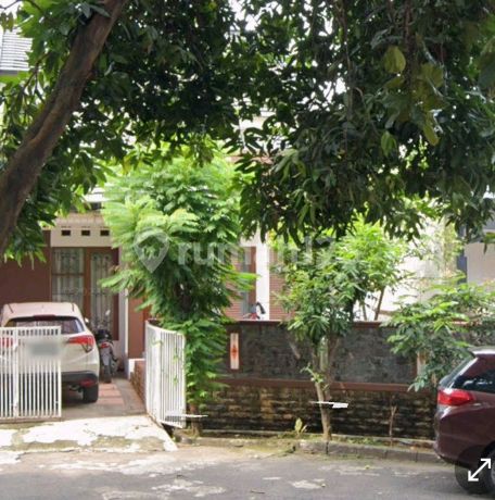 Rumah didepan Taman, Bintaro Sektor 9