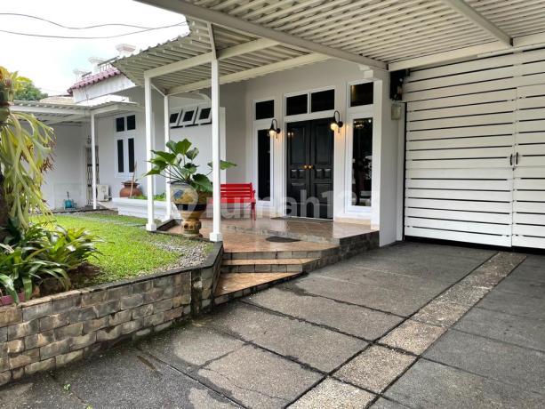 Rumah Bagus di Komplek Merpati Bintaro Jaya Sektor 1