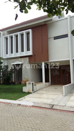 Rumah Bagus Di Discovery Conserva, Bintaro Jaya Sektor 9 Rumah Bagus Di Discovery Conserva, Bintaro Jaya Sektor 9