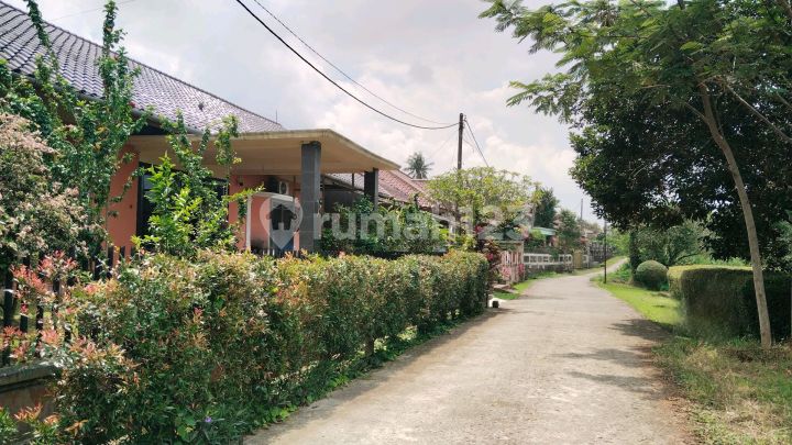 Jual Rumah Asri dan Luas di Komplek Arco Sawangan, Depok