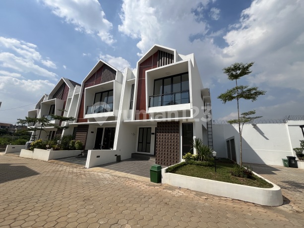 Dijual Cepat Rumah 2 Lantai di Cinere Dekat MRT Lebak Bulus Dijual Cepat Rumah 2 Lantai di Cinere Dekat MRT Lebak Bulus