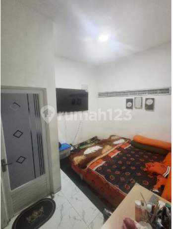 For Sale: House at Bu's Price in the Department of Information Complex, Pesanggrahan, South Jakarta