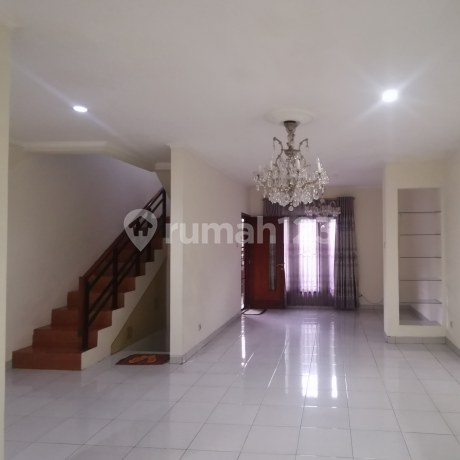 Rumah Bagus di Komp Belleza Antapani Rumah Bagus di Komp Belleza Antapani