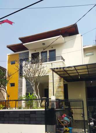 Y. Dijual Rumah Siap Huni di Komplek Griya Cigadung Bandung