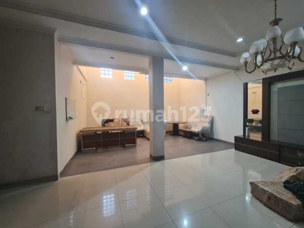 Dijual Jarang Ada Rumah Singgasana Darma Dkt Bpk , Tol Moh.toha