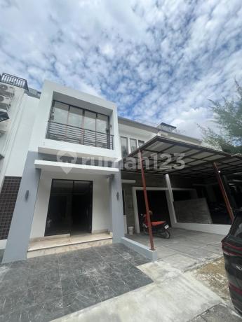 Rumah di Pasadenia Residence - Hadap Utara!