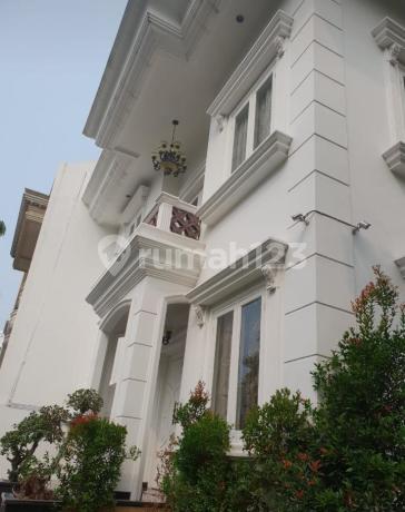 Rumah mewah Artha gading Villa 3 Lantai hoek bagus murah jakut Rumah mewah Artha gading Villa 3 Lantai hoek bagus murah jakut