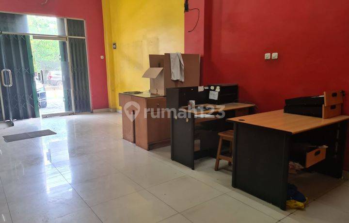 Ruko Ciputat Rapi Siap Pakai Tinggi Dr Jalanan Di Jl Ir.h Juanda 