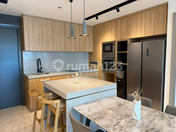 Kensington Private Lift Furnished Apartment Good Ready to Occupy