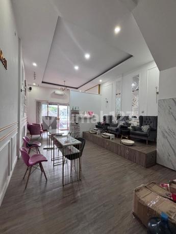 Jual Cepat Ruko 3 Lantai Hadap Jalan Boulevard (aud)