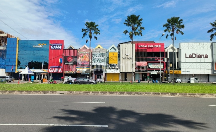 Paling Murah!! Paling Murah!! Ruko Tetangga Bank Mandiri & Electronic City Boulevard Utama Gading Serpong