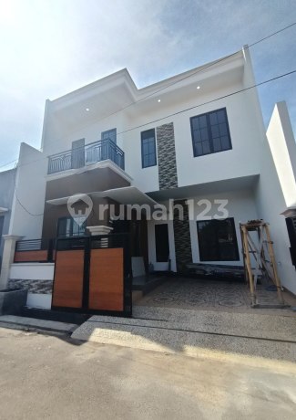 Rumah Baru Dlm Komplek Di Kodau Dekat Tol Jatiwarna Bekasi Rumah Baru Dlm Komplek Di Kodau Dekat Tol Jatiwarna Bekasi