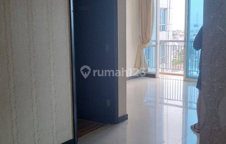 Apartment CBD Pluit 3 BR Jual Cepat Semi Furnished