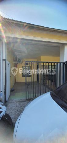 RUMAH 1.5 LT DI JL GRIYA KARTIKA SEDATI SIDOARJO 