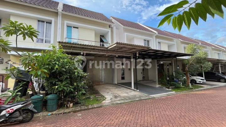 House Near Boston Village Culinary Area and School, Serpong. House Near Boston Village Culinary Area and School, Serpong.