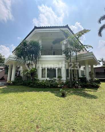 Rumah Kebayoran Baru, Jakarta Selatan 2 Lantai 