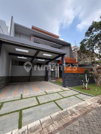 Rumah Modern Kondisi Baru Gress di Cluster Nieuw Indie Araya, Blimbing Kota Malang