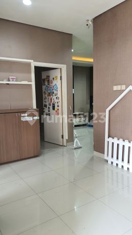 Rumah Golf Lake 8x15m Semifurnish Siap Huni