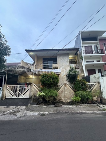 Rumah Puri Indah 2 Lantai 195M2, Siap Huni High Ceiling Rumah Puri Indah 2 Lantai 195M2, Siap Huni High Ceiling