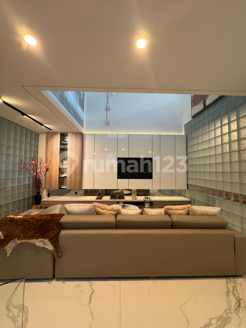 Rumah Mewah Permata Buana 300M2 Furnished