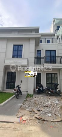 RUMAH JEWEL PARK MEDAN POLONIA