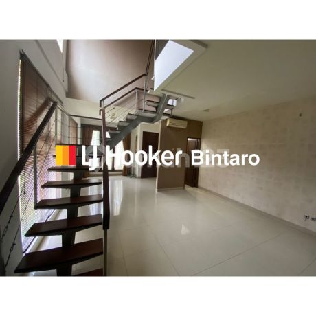 Dijual Rumah Dalam Cluster Greenwoods Residence