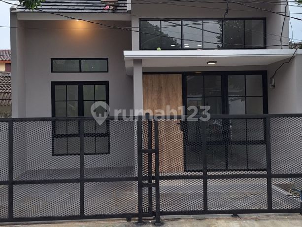 Rumah Strategis 15 Menit ke Cibinong City Mall Bebas Banjir J39127 Rumah Strategis 15 Menit ke Cibinong City Mall Bebas Banjir J39127