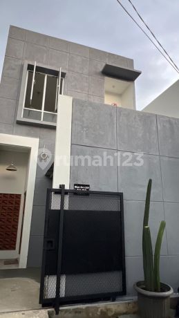 Strategic House 10 Minutes to Rawa Buntu Station, 2 Floors, Assisted with KPR J39571